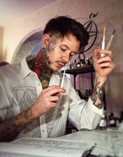 Canvas 6 Canvas -Perfume Fragrance Shop image f163ba63 1234 4096 96e9 ad2ff26c350c